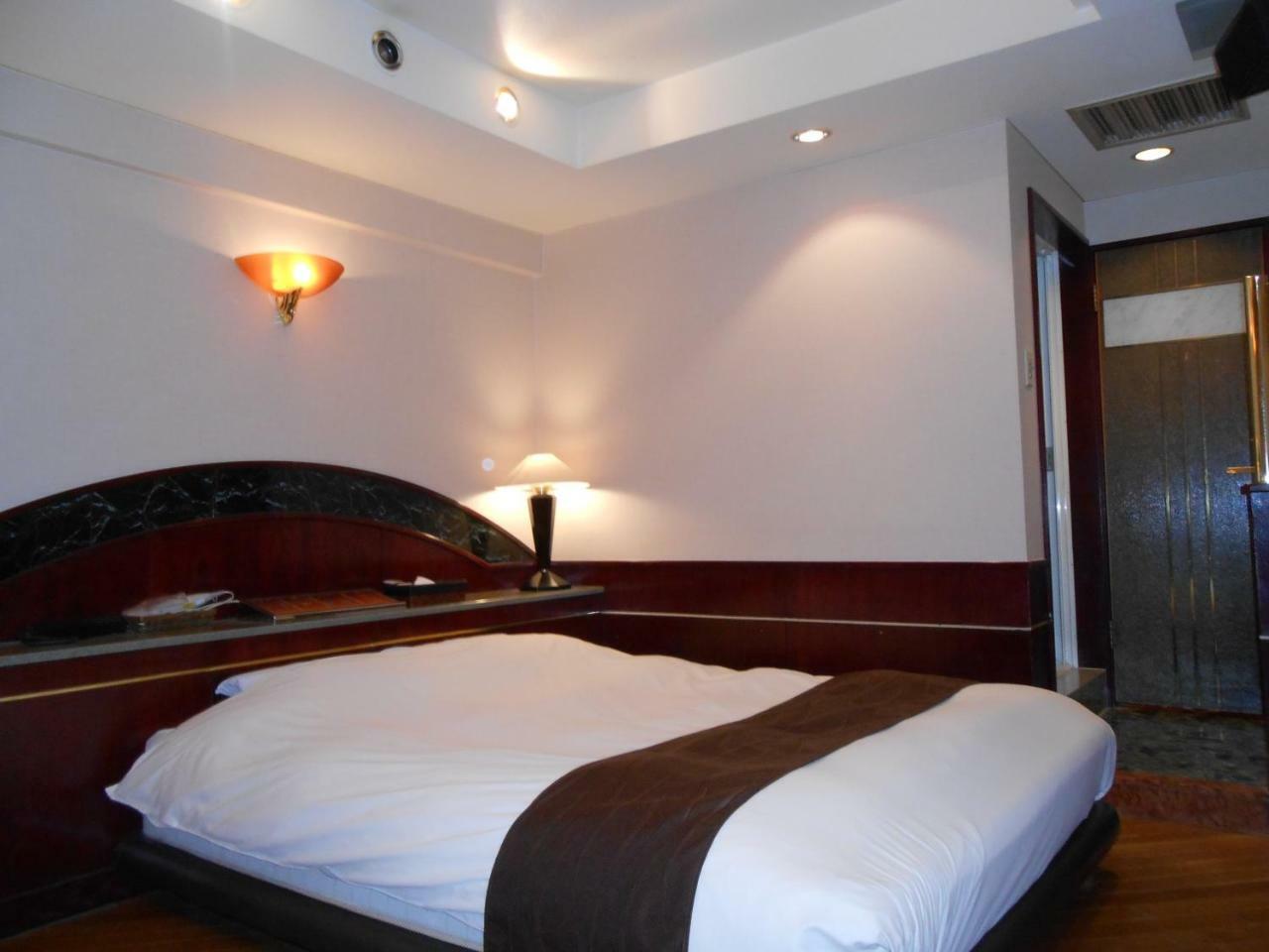 Hotel Lumiere Gotenba (Adults Only) Buitenkant foto